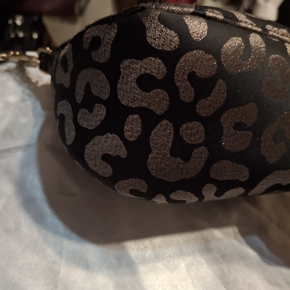 Kate Spade Black and Silver  Cheetah Print Hobo Crossbody Bag With Pouchette - Picture 7 of 13